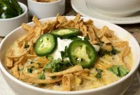 Slow Cooker White Chicken Chili Recipe for Cozy Weeknight Dinners