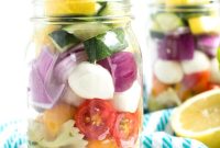 Lemon Basil Pasta Salad in a Jar — Fresh Veggie Mason Jar Meal