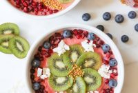 Strawberry Kombucha Smoothie Bowl Recipe for Probiotic Breakfast