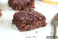 Low-Sugar Pumpkin Brownies with Rich Chocolate Flavor
