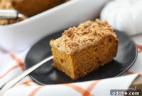Moist Pumpkin Cake with Cinnamon Crumb Topping