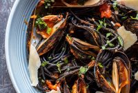 Squid Ink Pasta with Mussels: Garlicky Seafood Linguine Recipe