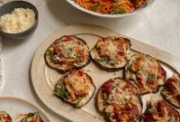 Mini Eggplant Pizza Bites: Low-Carb Appetizer Recipe
