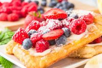 Crescent Dough Berry Tart: Quick Recipe for Flaky Fruit Tarts