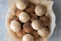 Light and Fluffy Baked Donut Holes: Simple Homemade Recipe