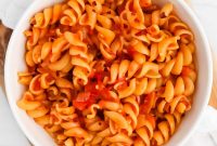 Creamy Spicy One-Pot Fusilli with Tomato and Chili