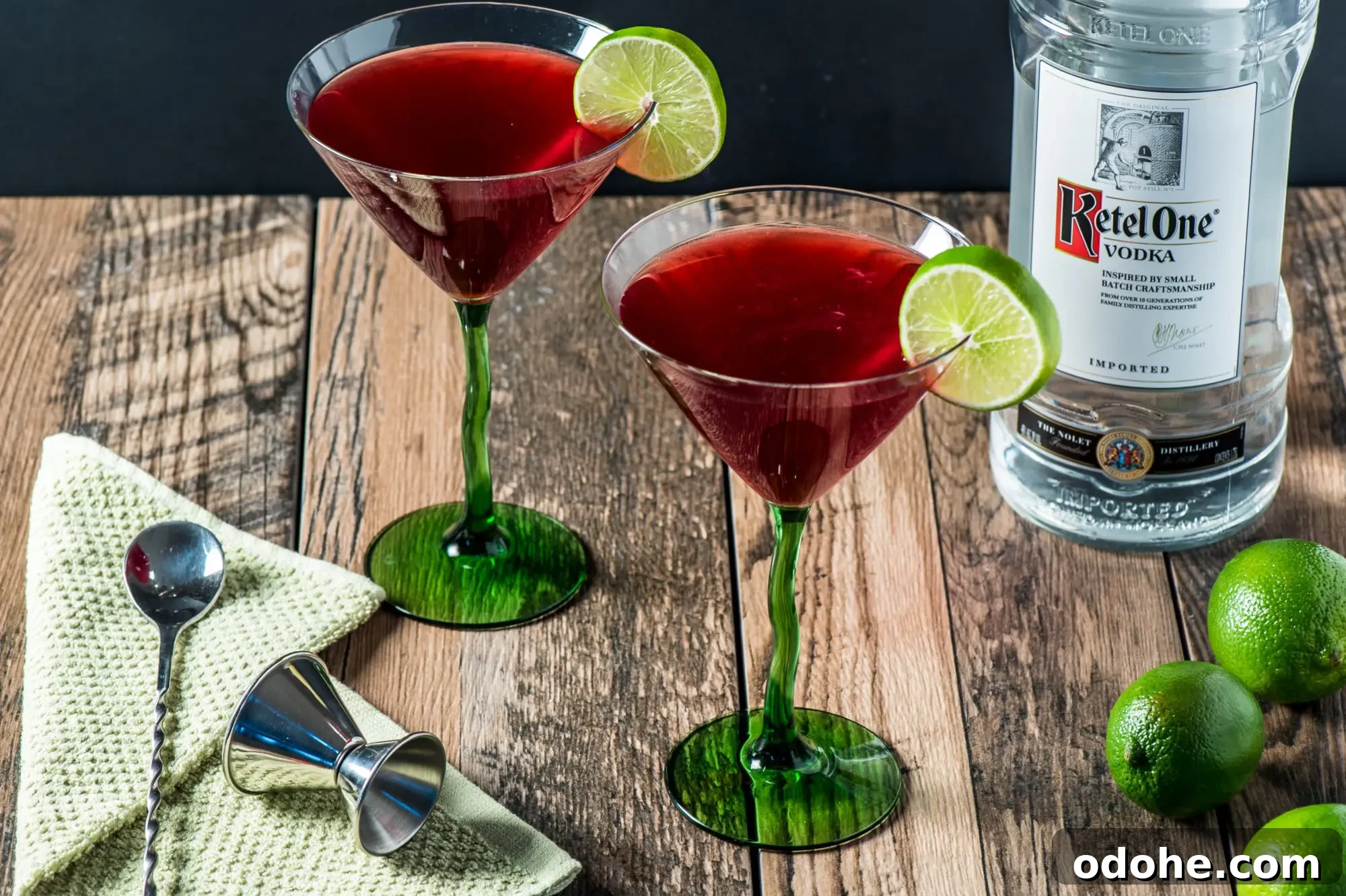Low-Carb Cosmopolitan Cocktail Recipe: Low-Sugar Vodka Cosmo 9 Low Carb Cosmopolitan Cocktail