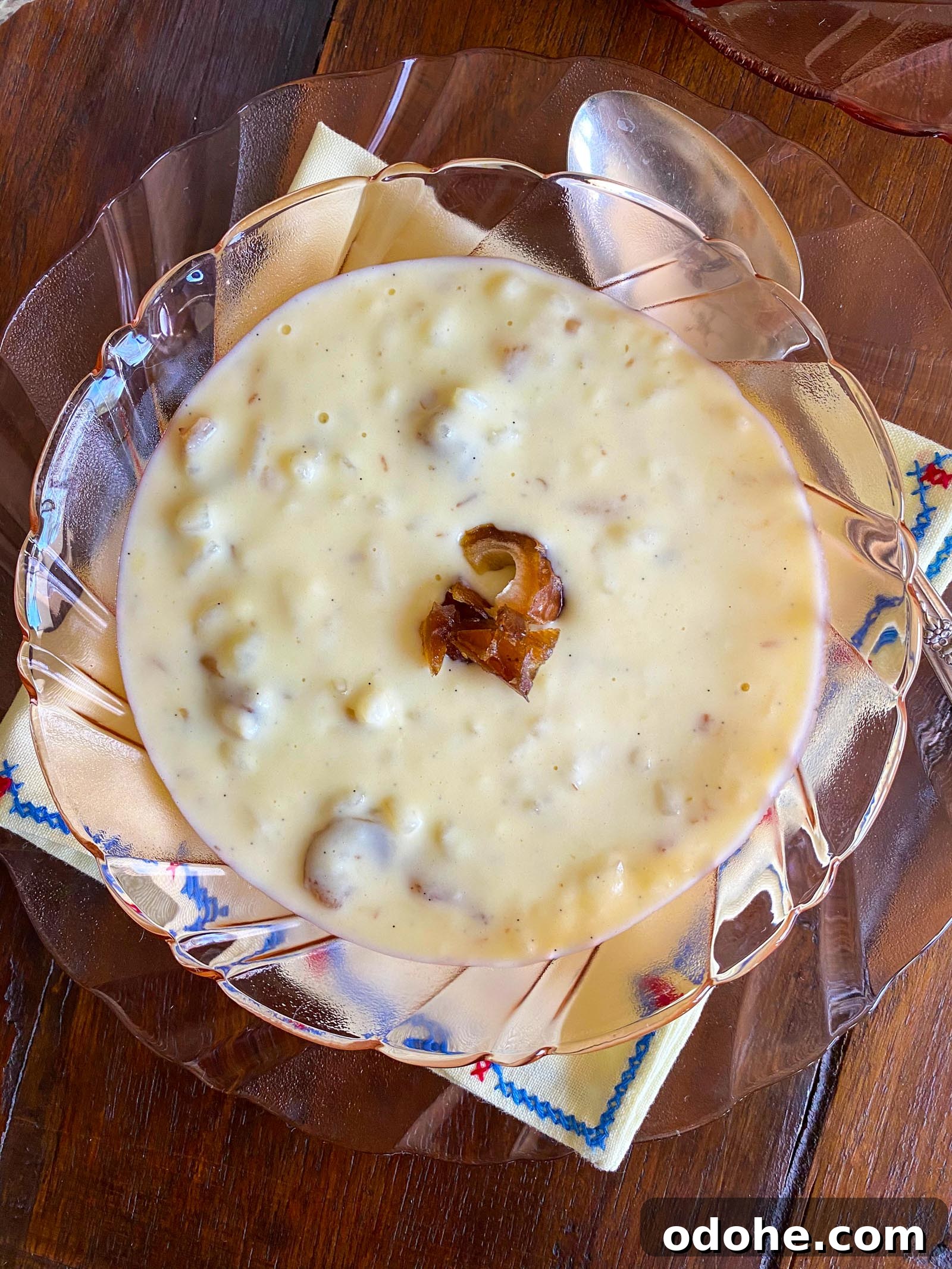 Creamy Rice Pudding with Caramelized Dates 3 rice pudding with dates on a serving glass dish