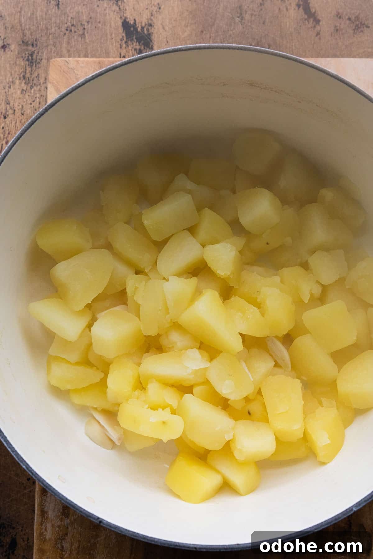 making mashed potatoes