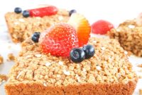 Quick-Bake Oatmeal Casserole with Rolled Oats