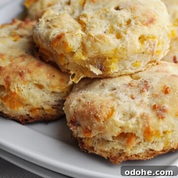 Cheese biscuits with bacon and ranch seasoning