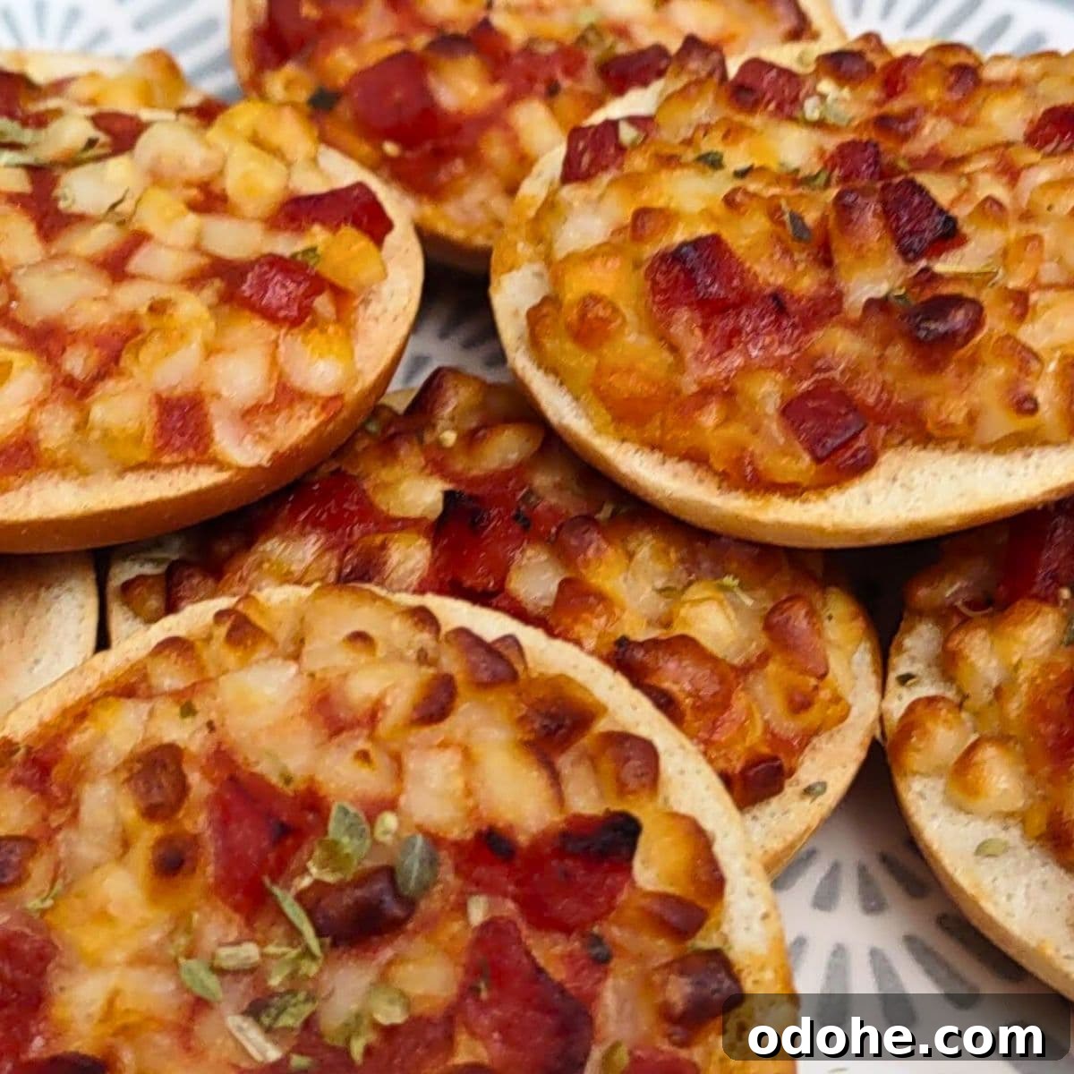 Air Fryer Red Baron French Bread Pizza Recipe in 15 Minutes 10 how to cook bagel bites in the air fryer featured image