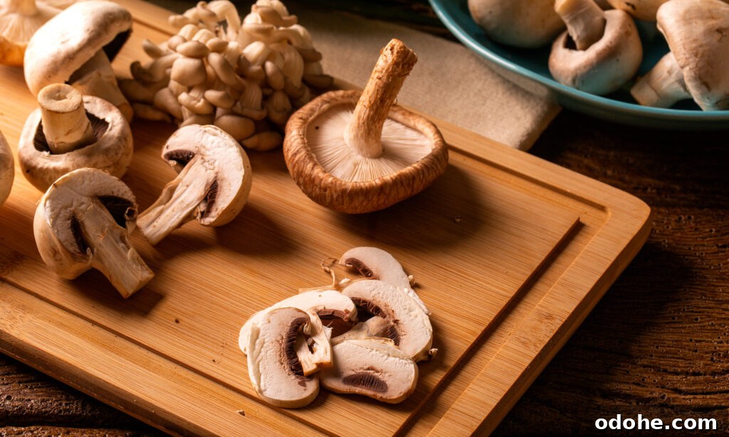 Savory Vegan Mushroom Gravy Recipe for Roasts & Mashed Potatoes 3 img 7200 2