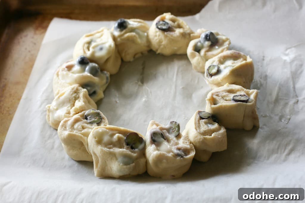 Blueberry Lemon Crescent Ring