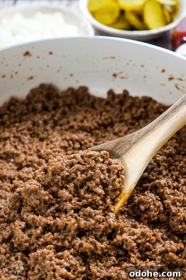 Juicy Midwestern Loose Meat Sandwich Recipe for Classic Burgers 5 A spoonful of ground beef filling for the loose meat sandwiches