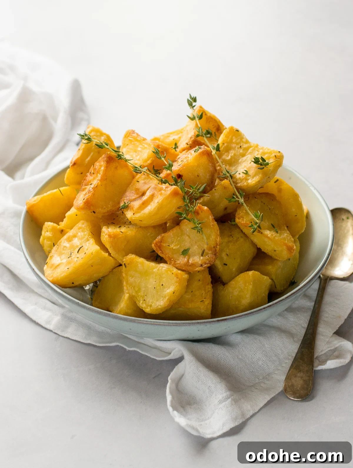 Creamy Vegan Cauliflower Cheese Bake — Plant-Based Comfort Dish 6 Vegan Roast Potatoes
