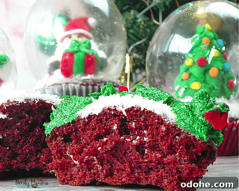 CHRISTMAS RED VELVET SNOW GLOBE CUPCAKES